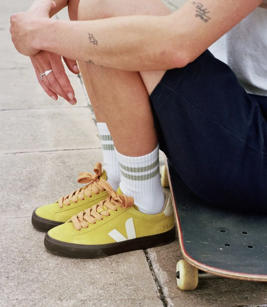 Women VEJA CAMPO BOLD SUEDE LIQUOR PIERRE