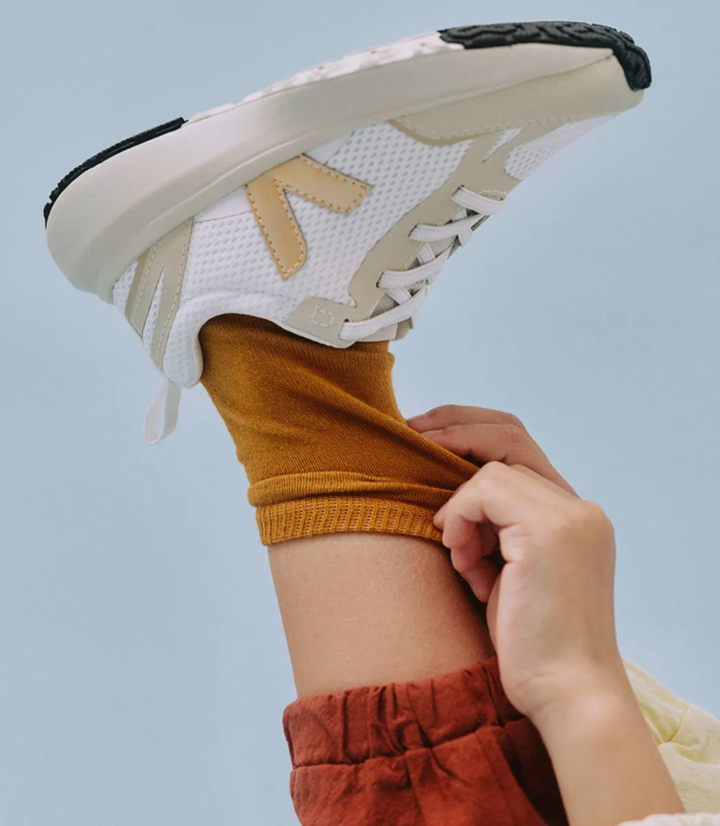 Kids VEJA CANARY ELASTIC LACES ALVEOMESH WHITE PLATINE