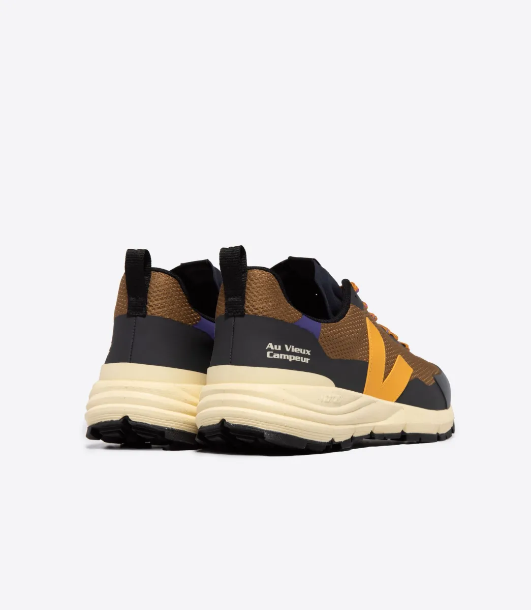 Women VEJA DEKKAN ALVEOMESH X AU VIEUX CAMPEUR TENT OURO
