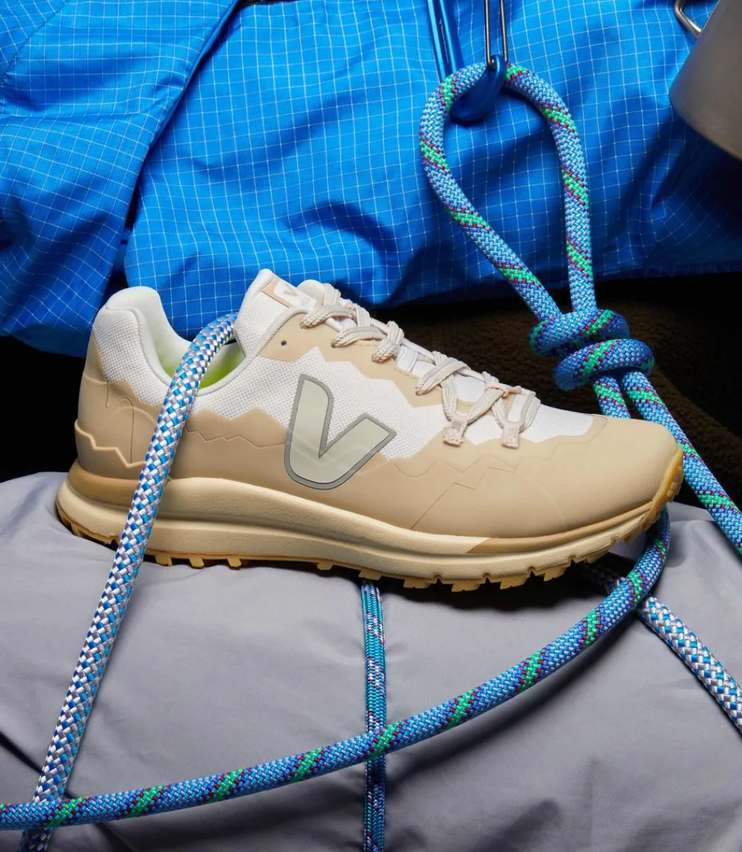 Women VEJA FITZ ROY TREK-SHELL GRAVEL PIERRE ALMOND