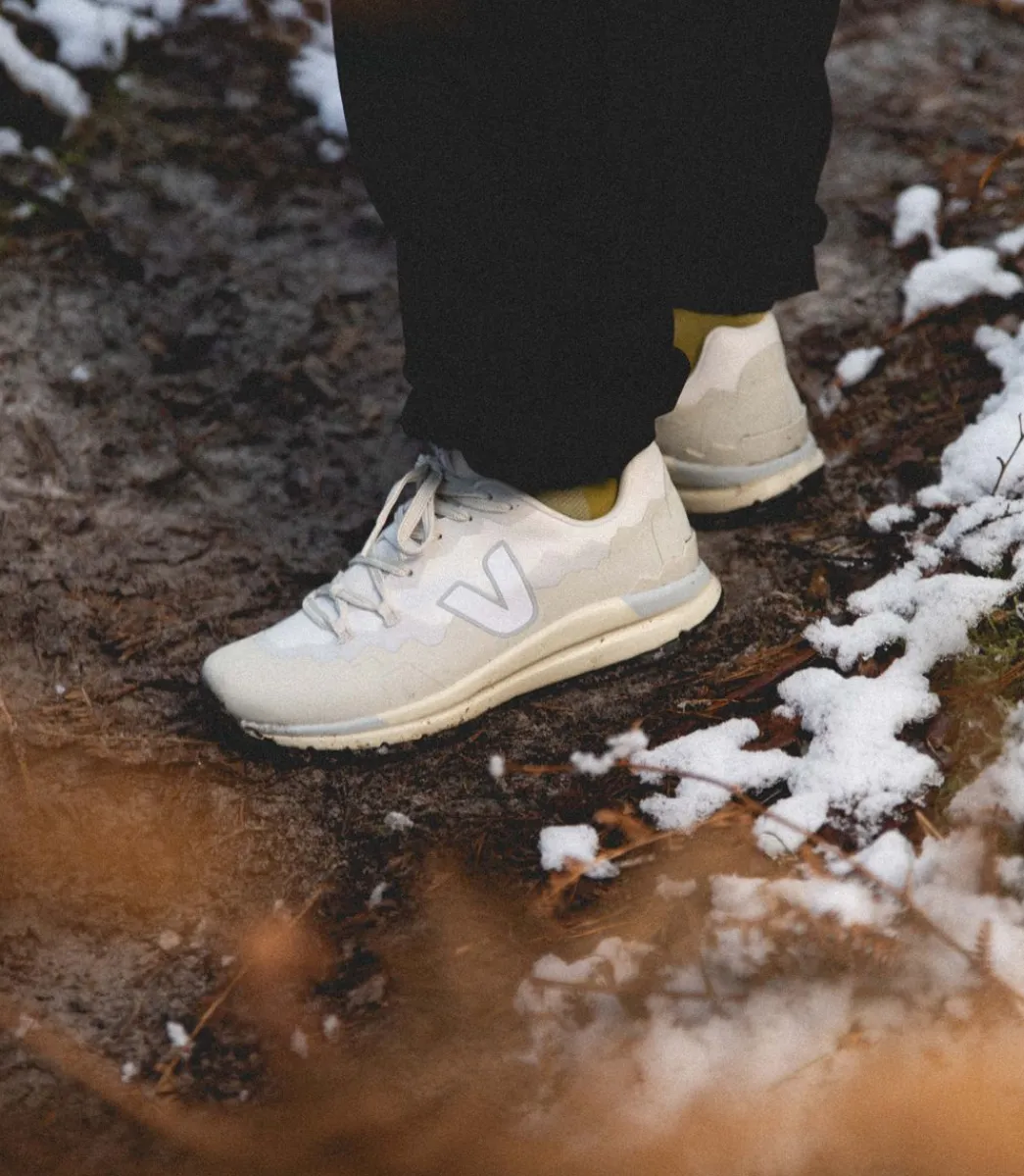 Women VEJA FITZ ROY TREK-SHELL GRAVEL WHITE