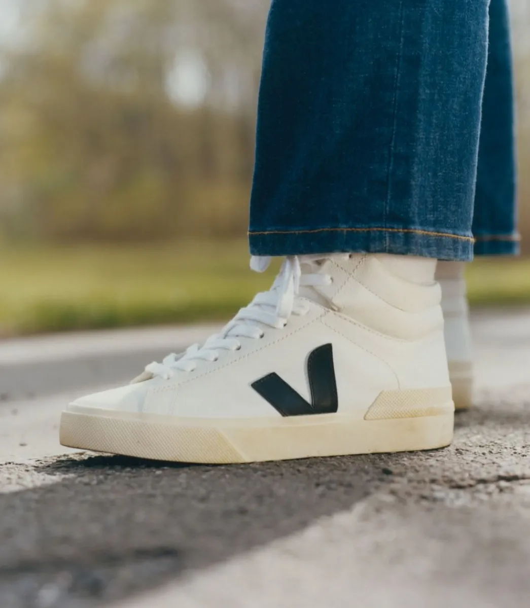 Women VEJA MINOTAUR LEATHER WHITE BLACK BUTTER