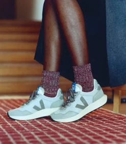 Women VEJA PAULISTANA ALVEOMESH LIGHT GREY