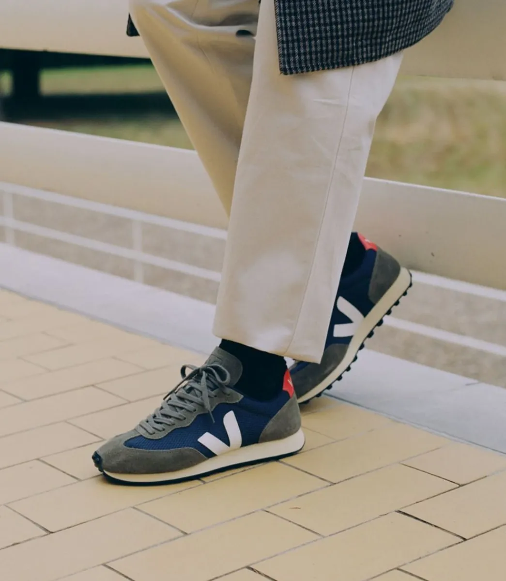 Women VEJA RIO BRANCO ALVEOMESH NAUTICO WHITE ORANGE FLUO