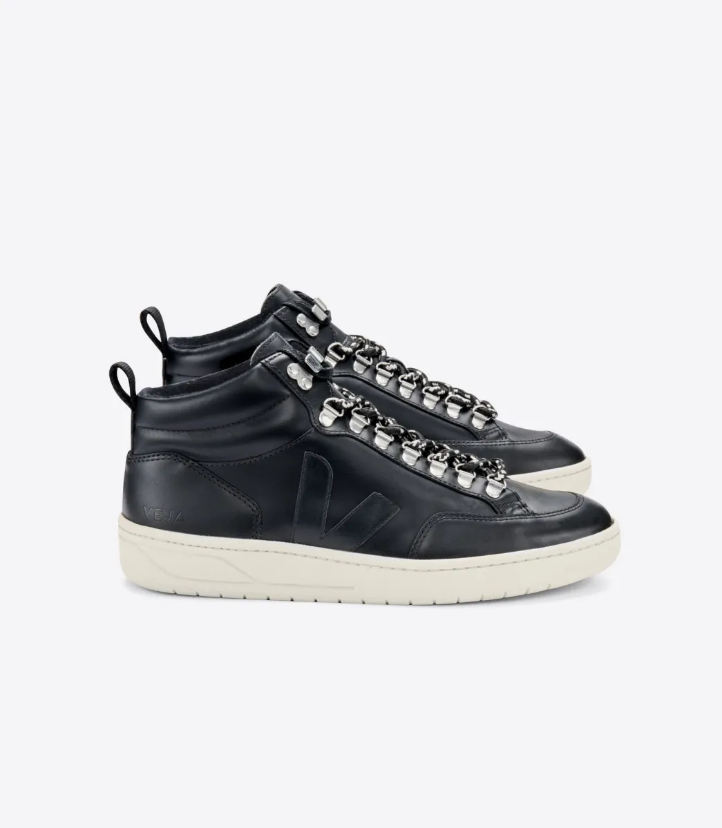 VEJA RORAIMA LEATHER BLACK PIERRE SOLE
