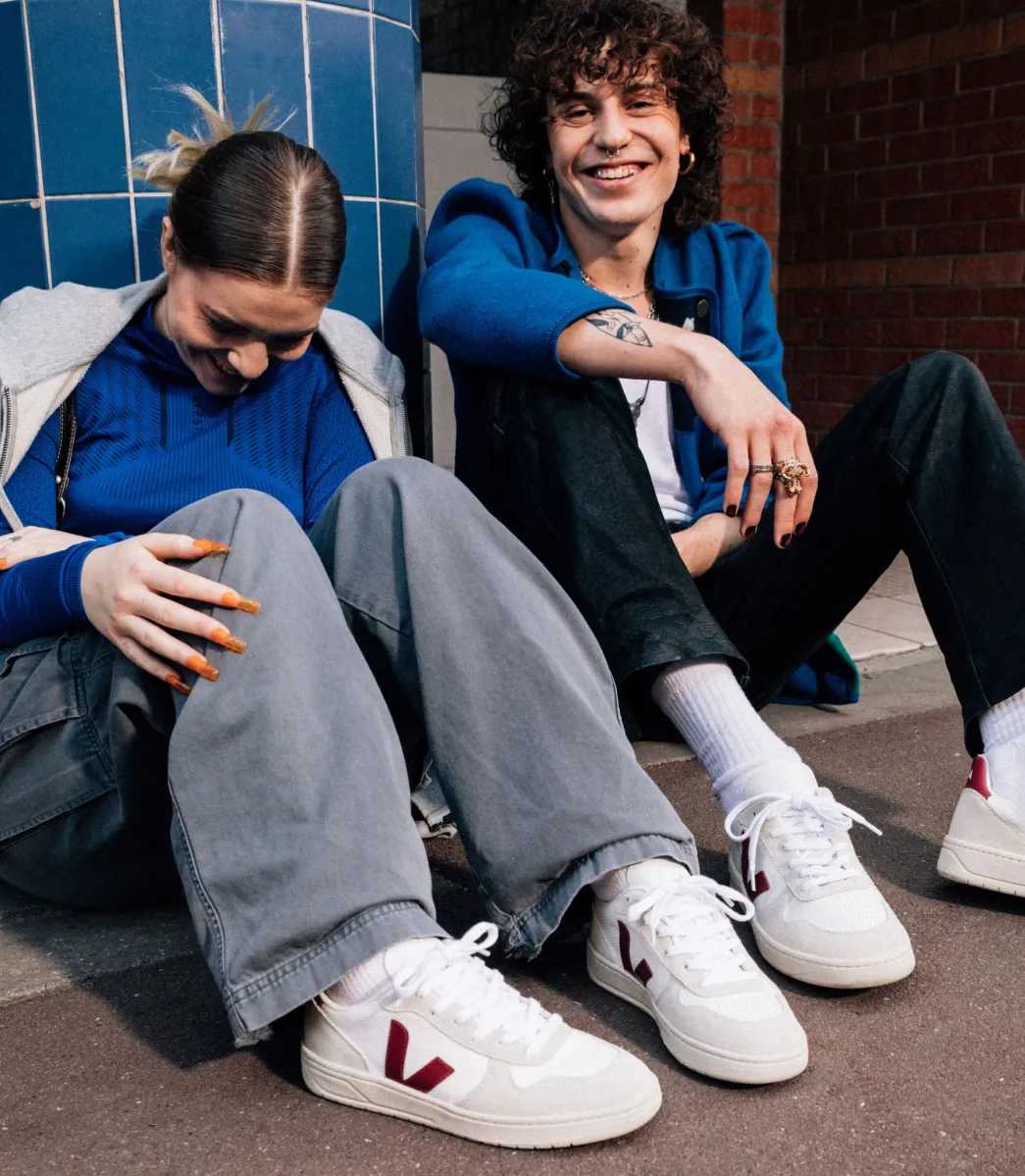 VEJA V-10 B-MESH WHITE NATURAL MARSALA