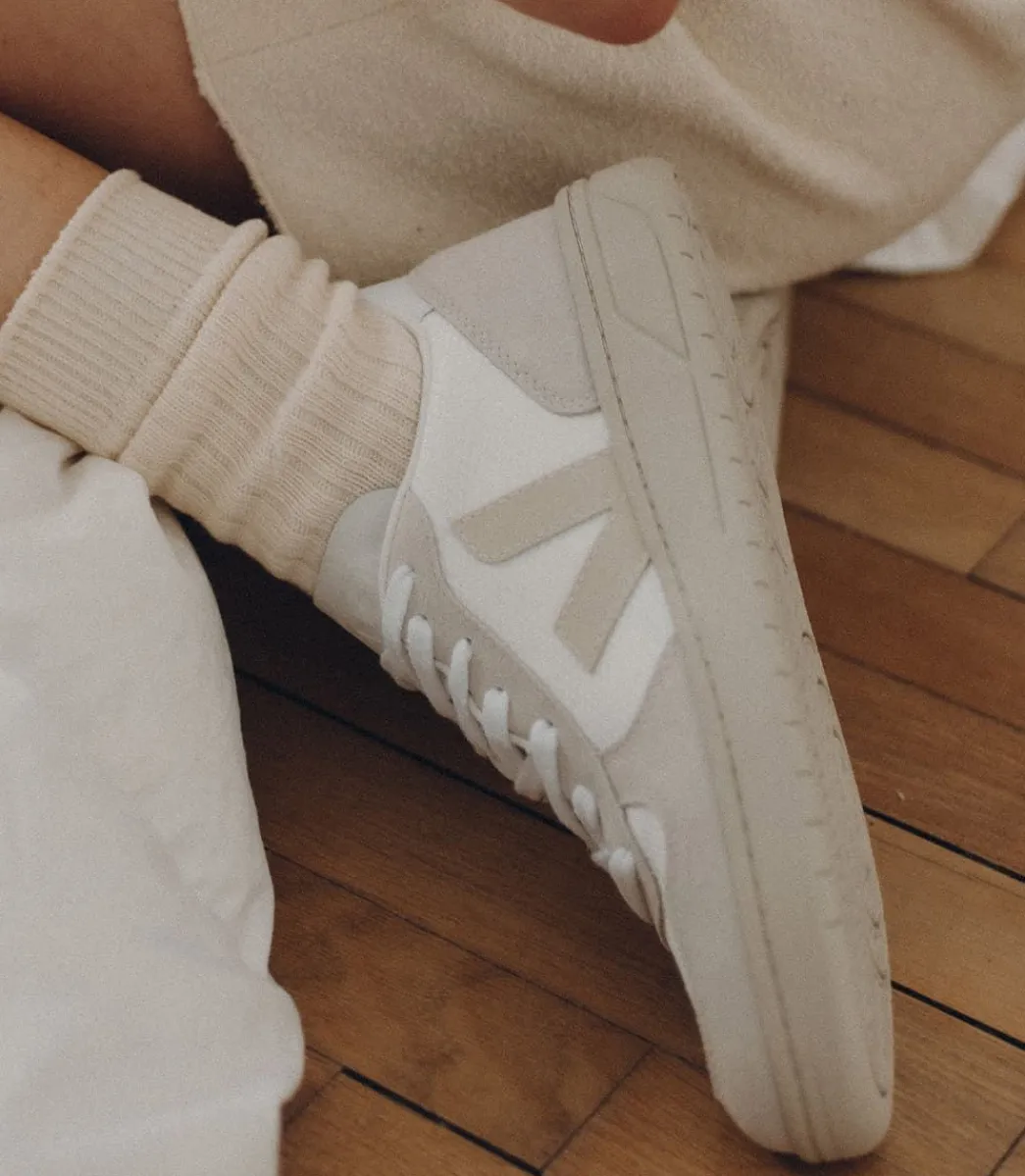 Women VEJA V-10 B-MESH WHITE NATURAL PIERRE