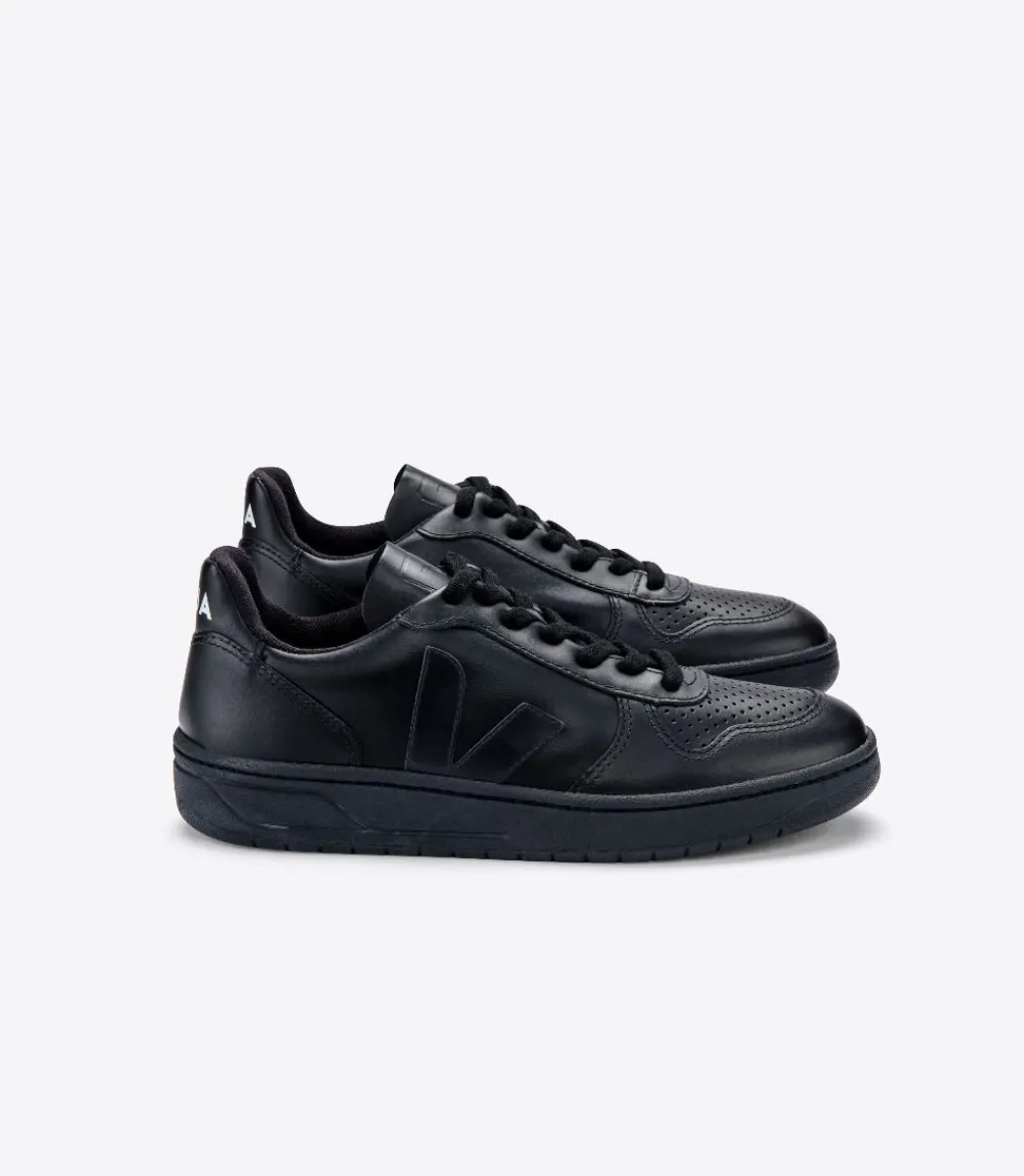 VEJA V-10 CWL ALL BLACK