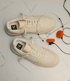 Women VEJA V-10 J-MESH JUTE WHITE