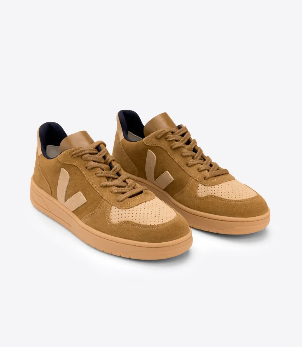 Women VEJA V-10 SUEDE CAMEL DESERT
