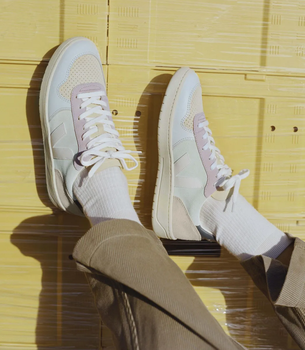 Women VEJA V-10 SUEDE JADE WHITE MULTICO