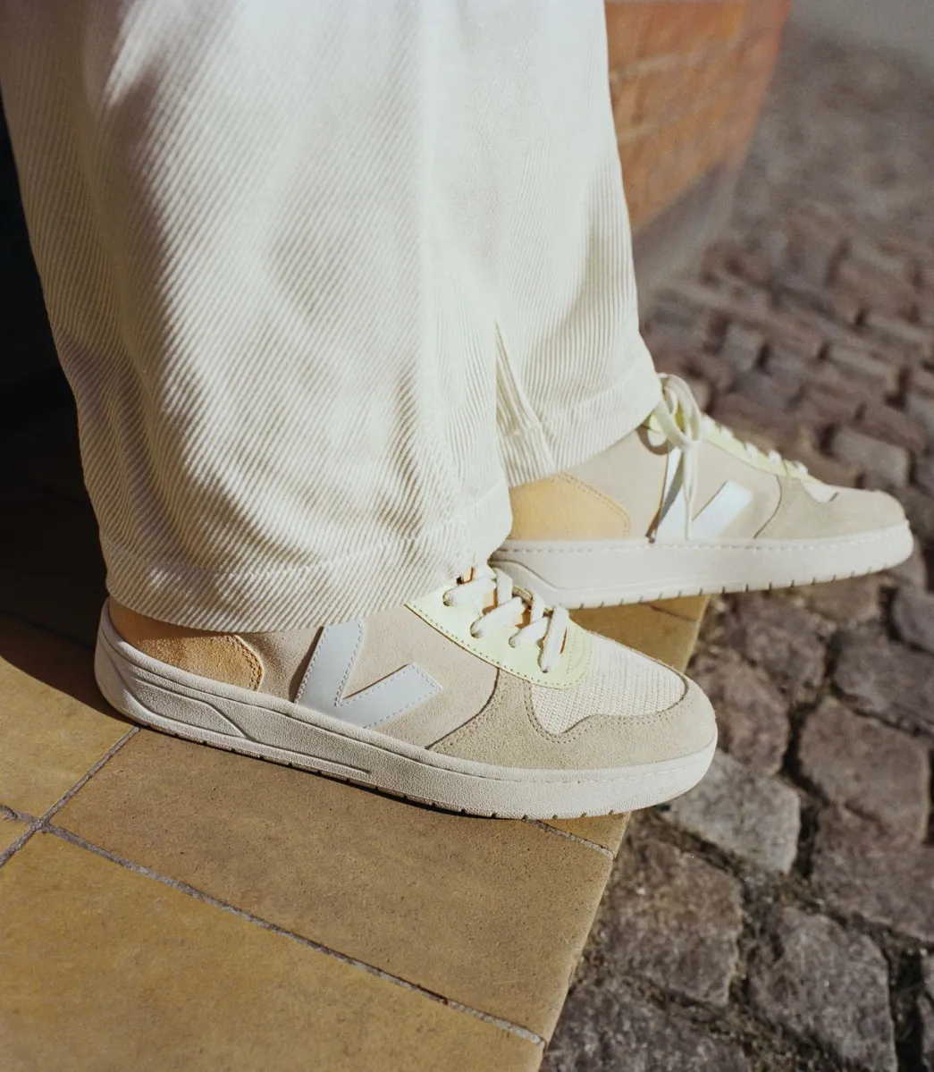 Women VEJA V-10 SUEDE SABLE MENTHOL MULTICO