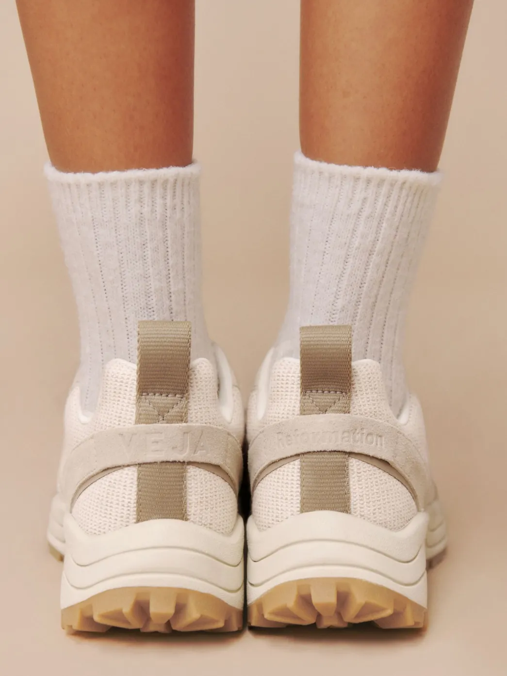 VEJA VENTURI J-MESH X REFORMATION JUTA