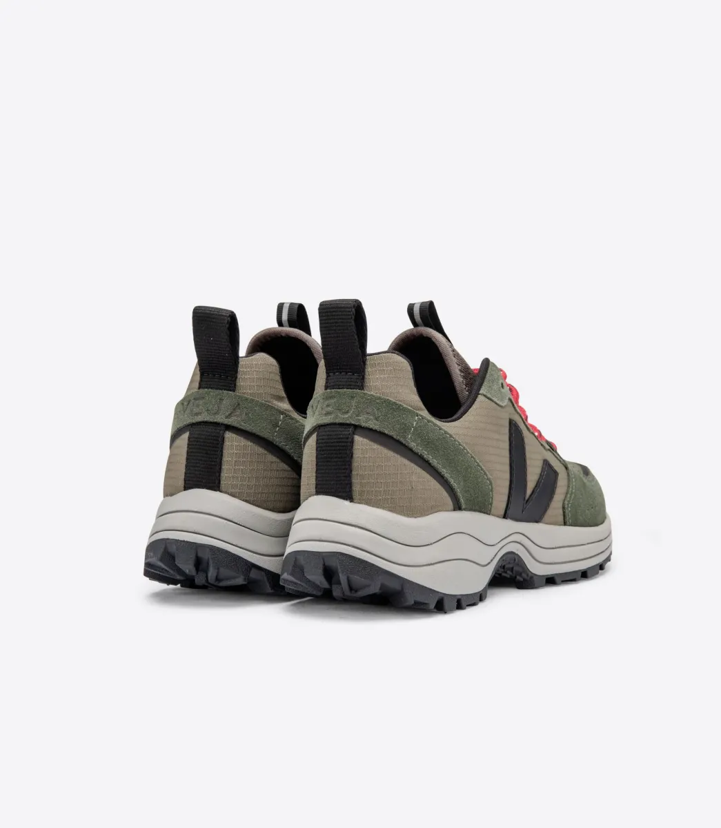 VEJA VENTURI RIPSTOP KAKI BLACK