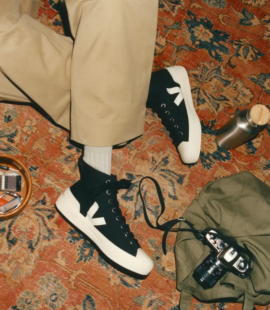 Women VEJA WATA II CANVAS BLACK PIERRE